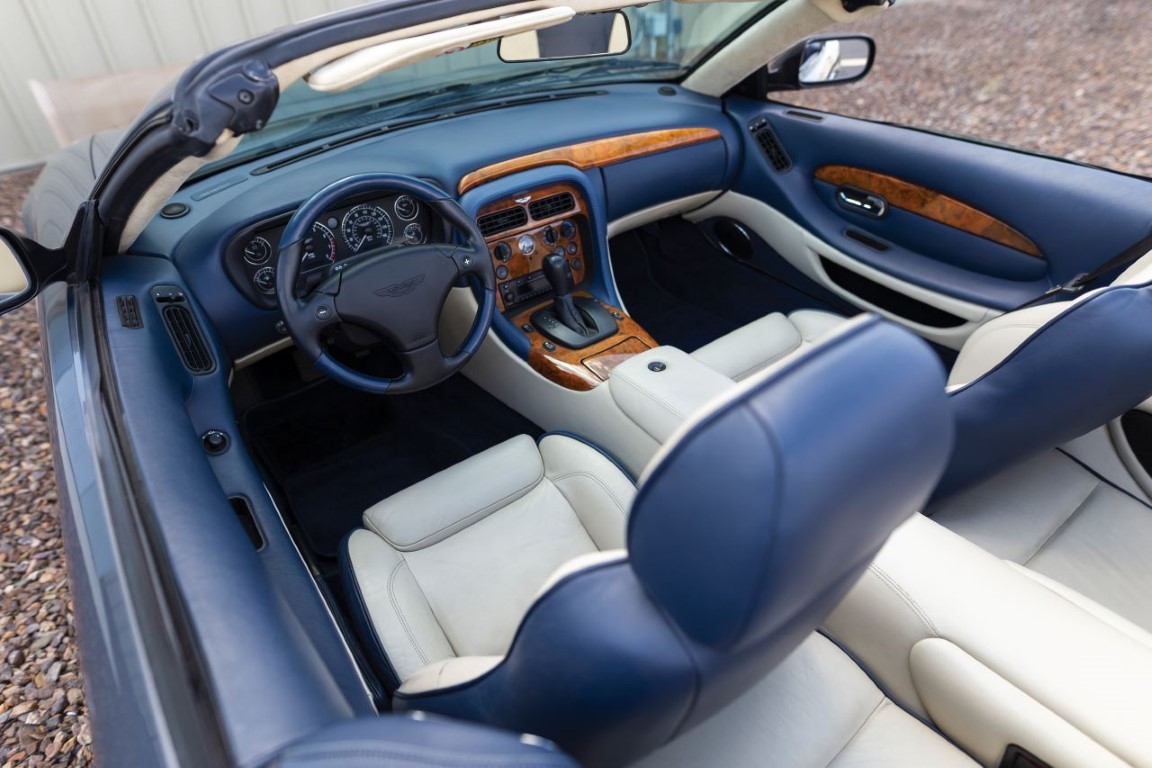 Aston Martin DB7 Volante Vantage V12 (Automatic)